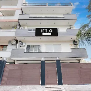 Hotel Super O Sector 43, Gurgaon
